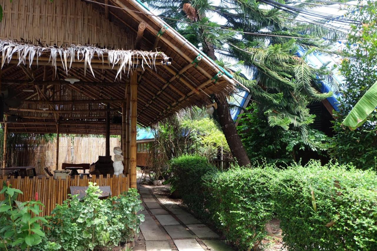 Ruennamyen Resort Amphawa Samut Songkhram Exterior foto