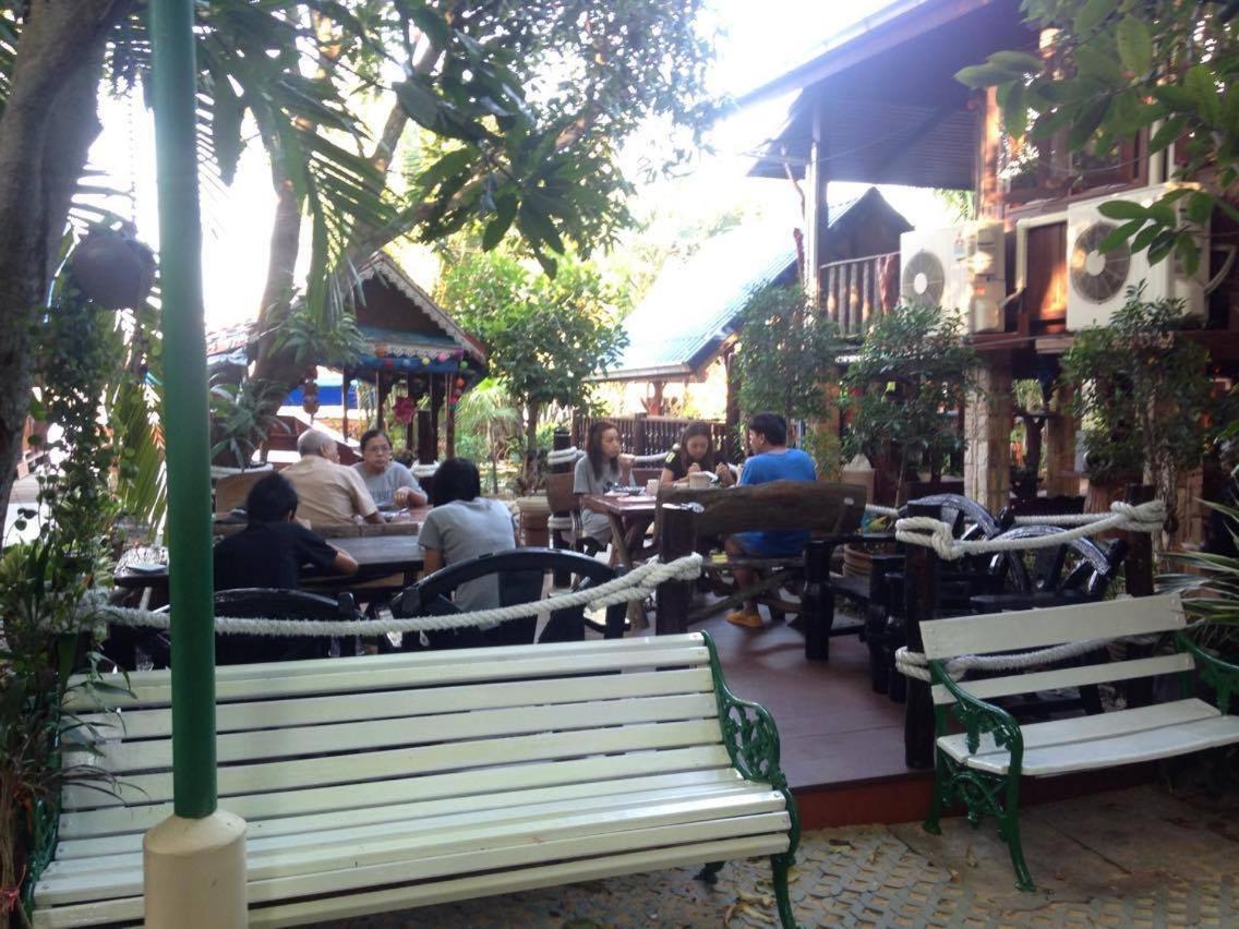 Ruennamyen Resort Amphawa Samut Songkhram Exterior foto